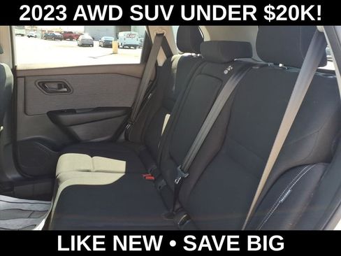 Used 2023 Nissan Rogue S image 26