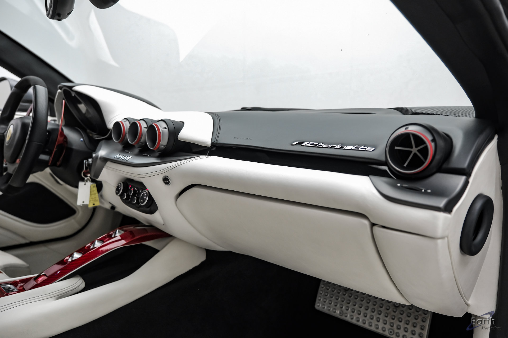 Used 2014 Ferrari F12 Berlinetta RWD image 65