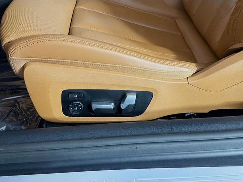 Used 2021 BMW 840i xDrive Coupe w/ Driving Assistance Package image 22