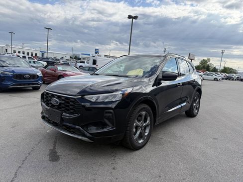 Used 2023 Ford Escape ST-Line AWD/4WD image 7