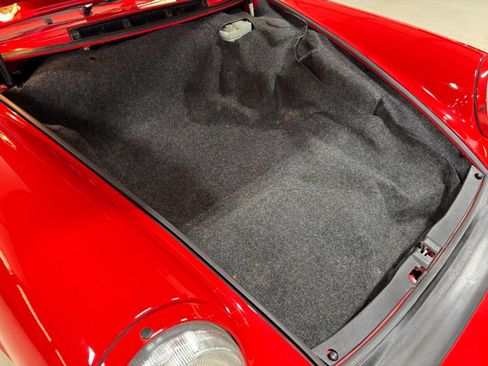 Used 1987 Porsche 911 Carrera RWD image 34