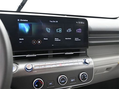 Used 2024 Hyundai Kona SE image 16