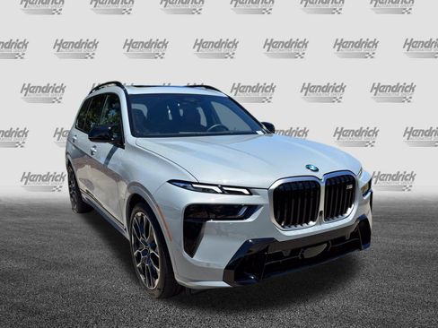 Certified 2026 BMW X7 M60i AWD/4WD image 2