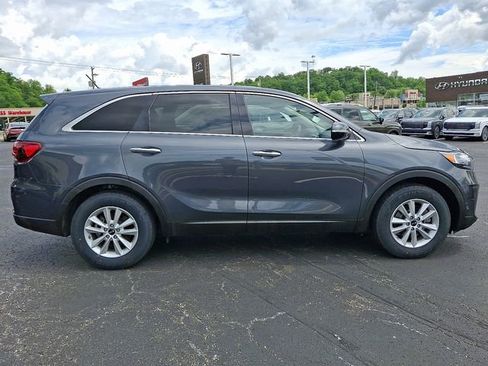 Used 2020 Kia Sorento LX FWD image 7