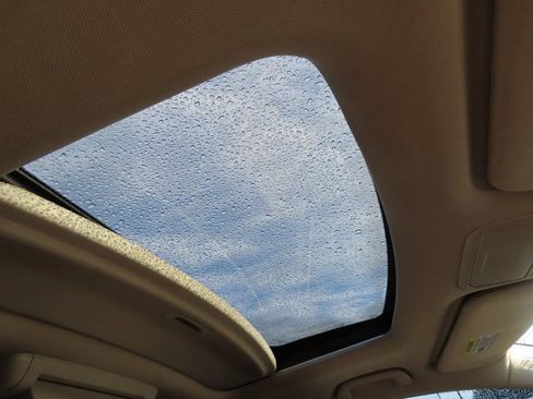 Used 2014 Honda Odyssey Touring image 45