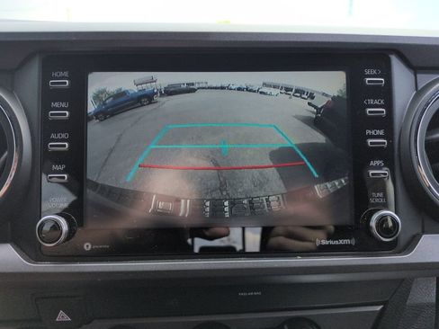 Used 2020 Toyota Tacoma TRD Off-Road image 20