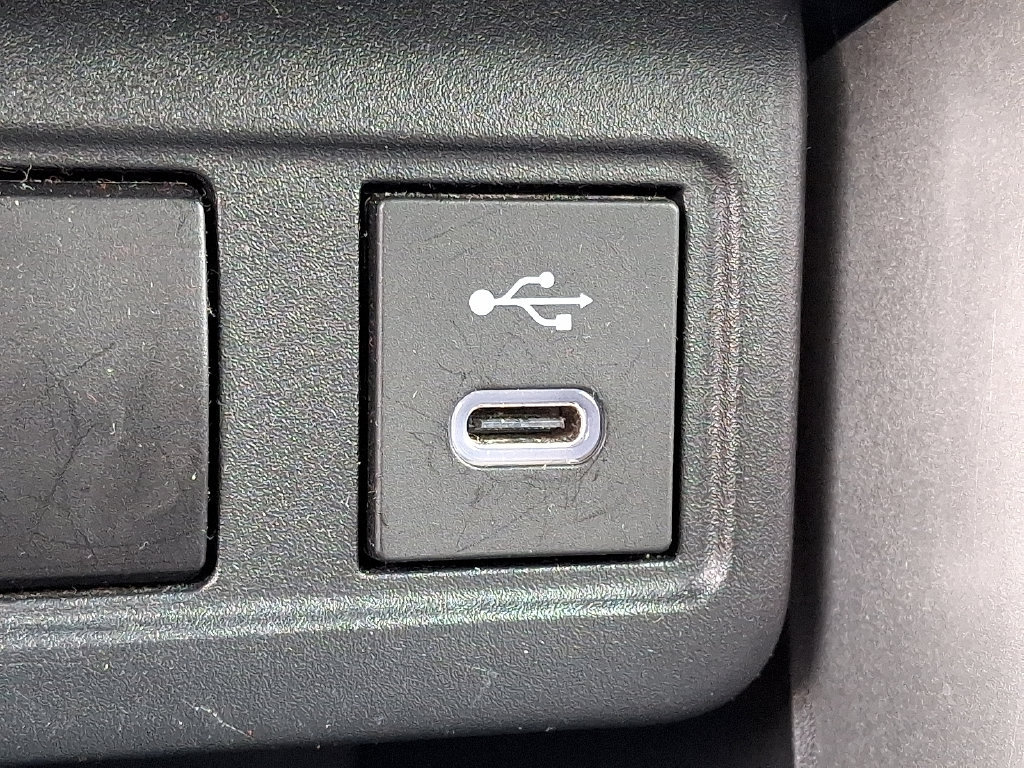 Used 2024 Toyota Corolla Cross AWD Hybrid image 23