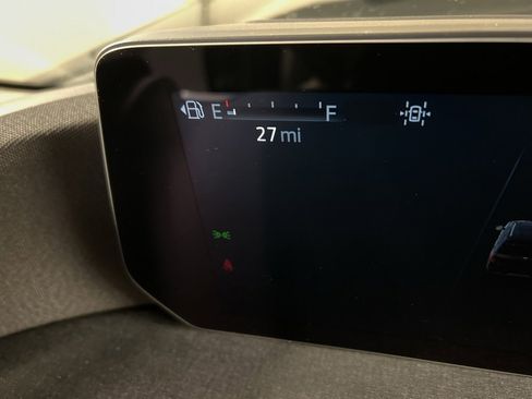 New 2025 Ford Expedition Active image 24