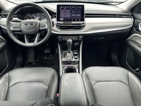 Used 2022 Jeep Compass Limited image 14