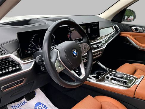 Certified 2024 BMW X7 xDrive40i AWD/4WD image 17