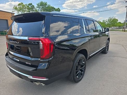 New 2026 GMC Yukon XL Denali AWD/4WD image 7
