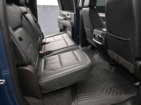 Used 2024 GMC Sierra 2500 Denali w/ Denali Reserve Package image 14