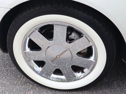 Used 2003 Ford Thunderbird RWD image 26
