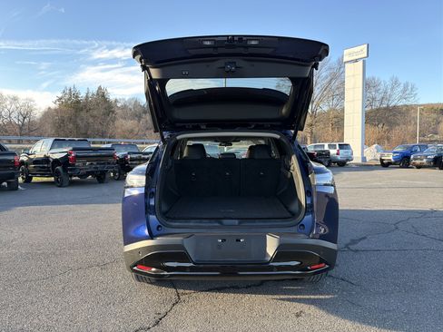 Certified 2025 Nissan Murano SV w/ Cargo Package image 30