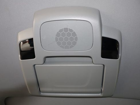 Used 2022 Honda Pilot Elite image 46