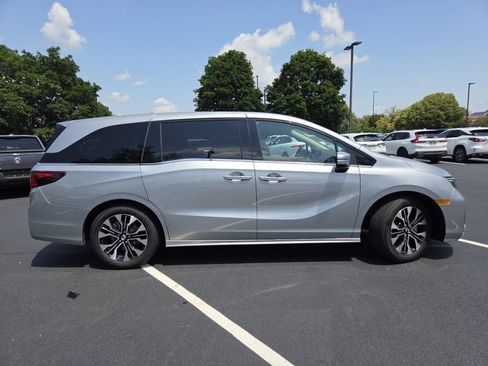 Certified 2026 Honda Odyssey Elite image 26
