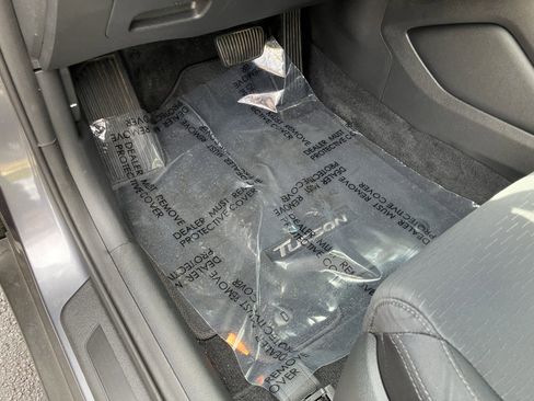 Used 2019 Hyundai Tucson Value FWD image 18