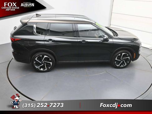 Used 2023 Mitsubishi Outlander SEL 40th Anniversary AWD/4WD image 34