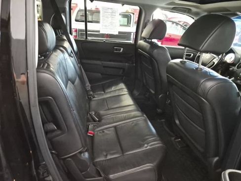 Used 2010 Honda Pilot Touring image 24