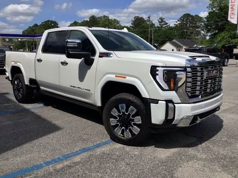 Used 2024 GMC Sierra 2500 Denali w/ Denali Reserve Package AWD/4WD image 7