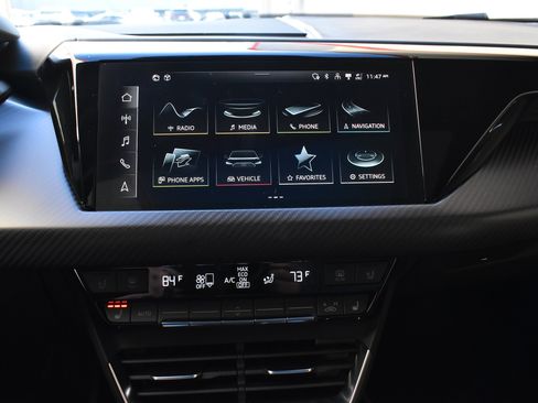 Used 2022 Audi e-tron GT Premium Plus w/ Performance Package image 37