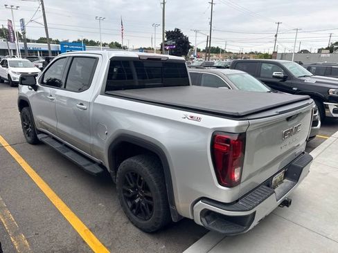 Used 2021 GMC Sierra 1500 Elevation w/ Preferred Package AWD/4WD image 9
