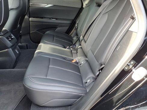 New 2026 Cadillac Optiq Luxury 1 image 10