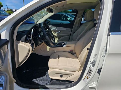 Used 2017 Mercedes-Benz GLC 300 4MATIC image 15