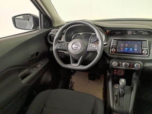 New 2025 Nissan Kicks Play S image 30