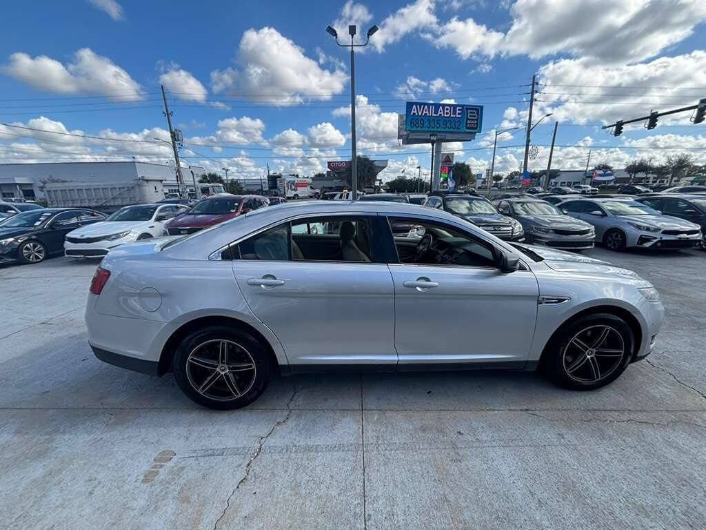 Used 2017 Ford Taurus SE FWD image 7