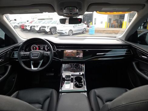 Used 2021 Audi Q8 Prestige w/ Prestige Package AWD/4WD image 19