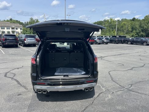 New 2026 GMC Acadia Denali w/ Super Cruise Package AWD/4WD image 11