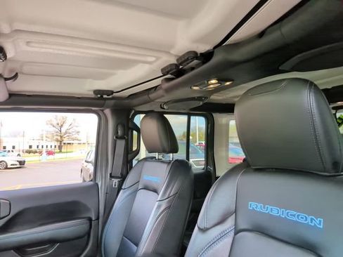 Used 2022 Jeep Wrangler Unlimited Rubicon 4xe w/ Steel Bumper Group AWD/4WD image 24