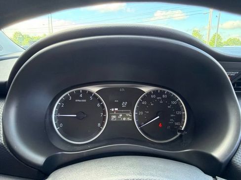 Used 2025 Nissan Kicks Play S FWD image 12