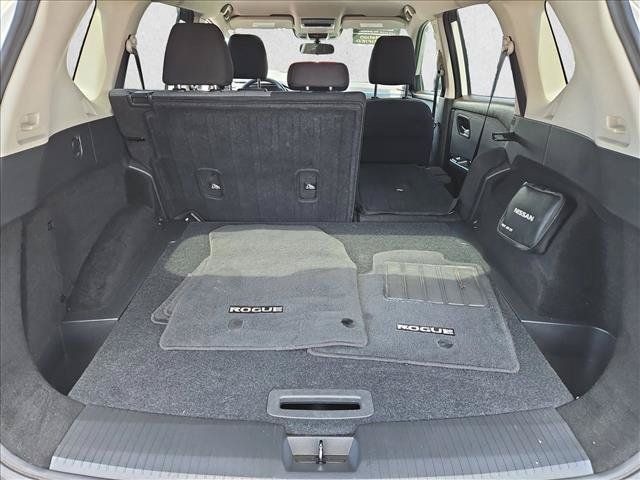 Used 2021 Nissan Rogue SV FWD image 6
