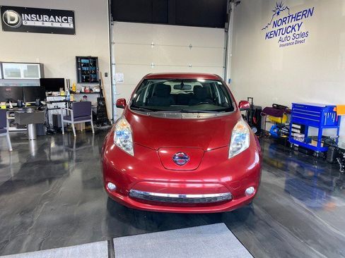 Used 2013 Nissan Leaf SV w/ LED & Quick Charge Pkg FWD image 2