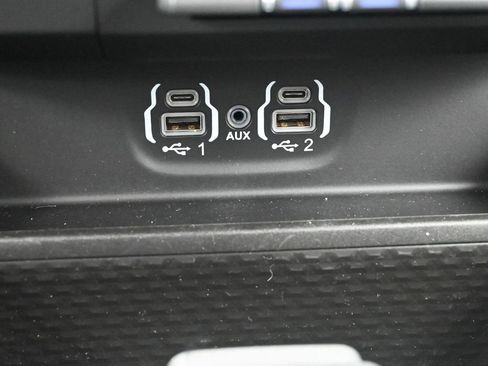 Used 2024 RAM 1500 Laramie image 25