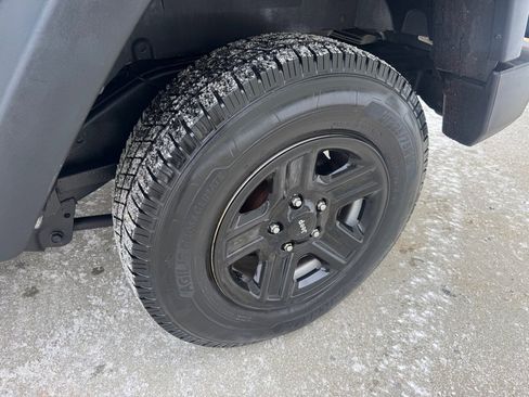 Used 2013 Jeep Wrangler Sport image 9