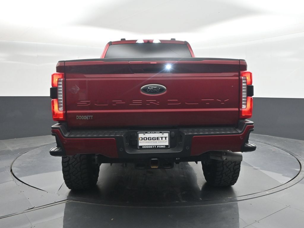 Used 2025 Ford F250 XLT w/ Black Appearance Package AWD/4WD image 17