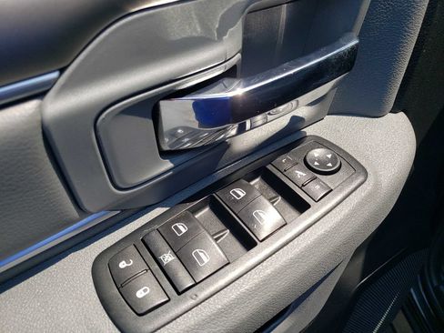 Used 2015 RAM 1500 Big Horn AWD/4WD image 30