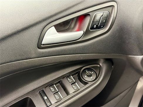 Used 2017 Ford Escape Titanium image 18