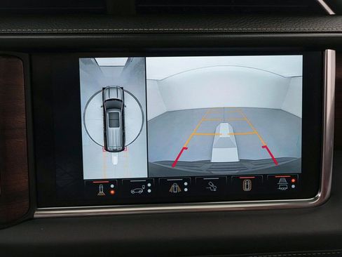 Used 2024 GMC Yukon Denali Ultimate image 17