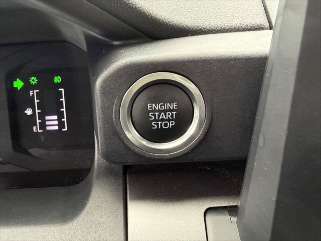 Certified 2025 Toyota 4Runner SR5 AWD/4WD image 29
