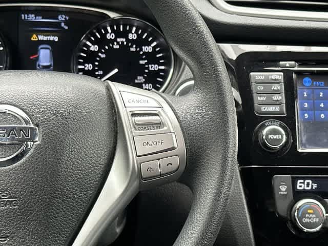 Used 2016 Nissan Rogue SV w/ SV Premium Package AWD/4WD image 10