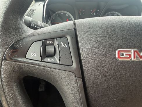 Used 2011 GMC Terrain SLE FWD image 22