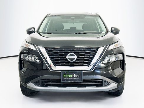 Used 2023 Nissan Rogue S AWD/4WD image 2