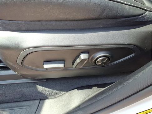 Used 2023 Jeep Grand Cherokee L Limited AWD/4WD image 15