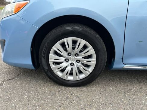 Used 2012 Toyota Camry LE FWD image 26