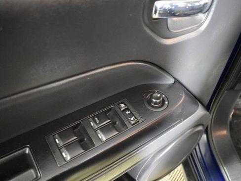 Used 2017 Jeep Patriot Latitude image 8