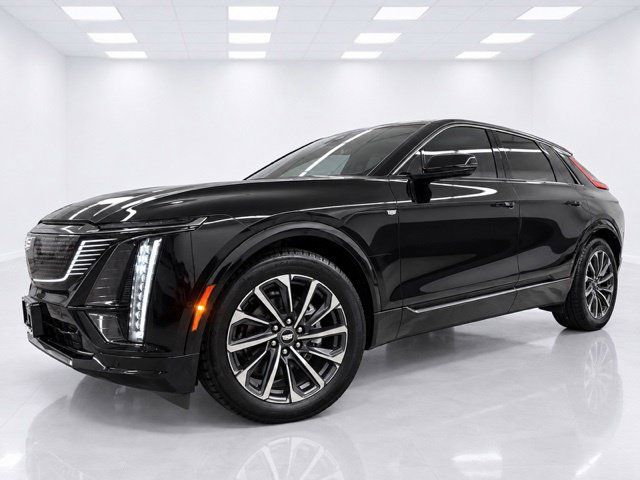 Used 2024 Cadillac Lyriq Sport AWD/4WD image 4